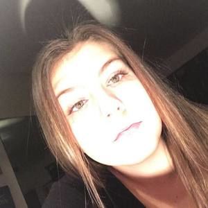 Meet your Posher, Stella